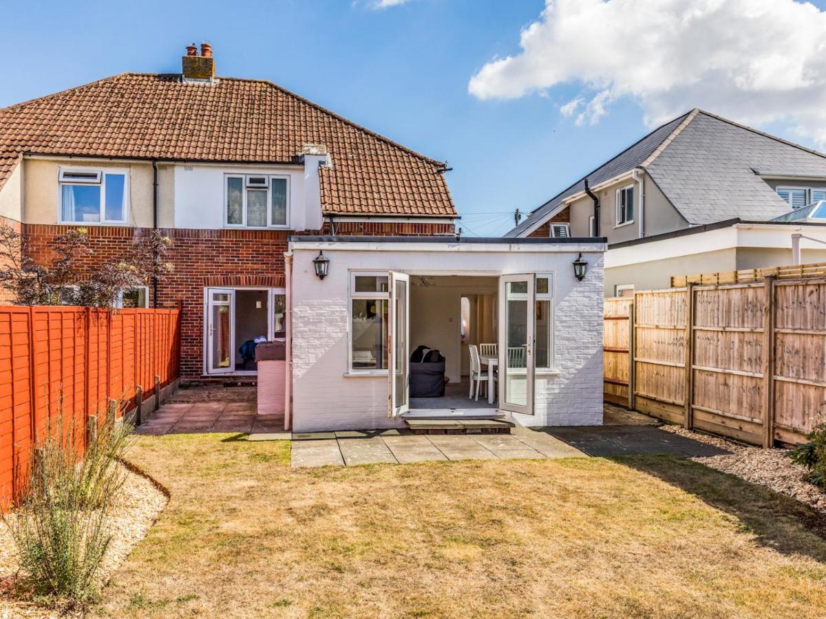 Pass The Keys Lovely Ground Floor Flat With Large Garden Чичестер Экстерьер фото