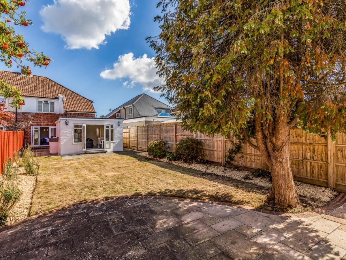 Pass The Keys Lovely Ground Floor Flat With Large Garden Чичестер Экстерьер фото