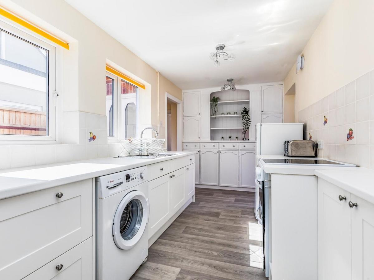 Pass The Keys Lovely Ground Floor Flat With Large Garden Чичестер Экстерьер фото